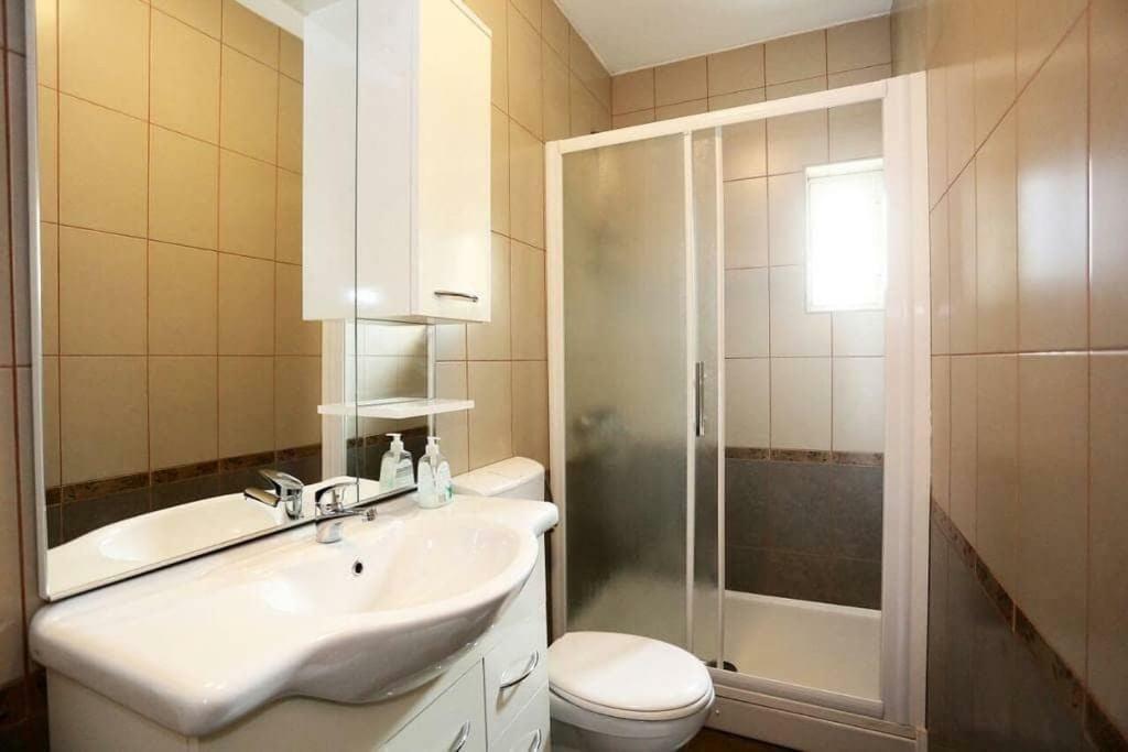 Apartmani Lili Sukosan Exterior photo